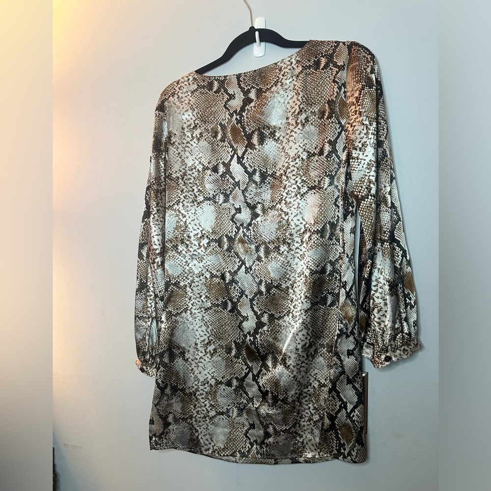Snakeskin snake print neutral shift dress Chico’s size 0 - Picture 3 of 4